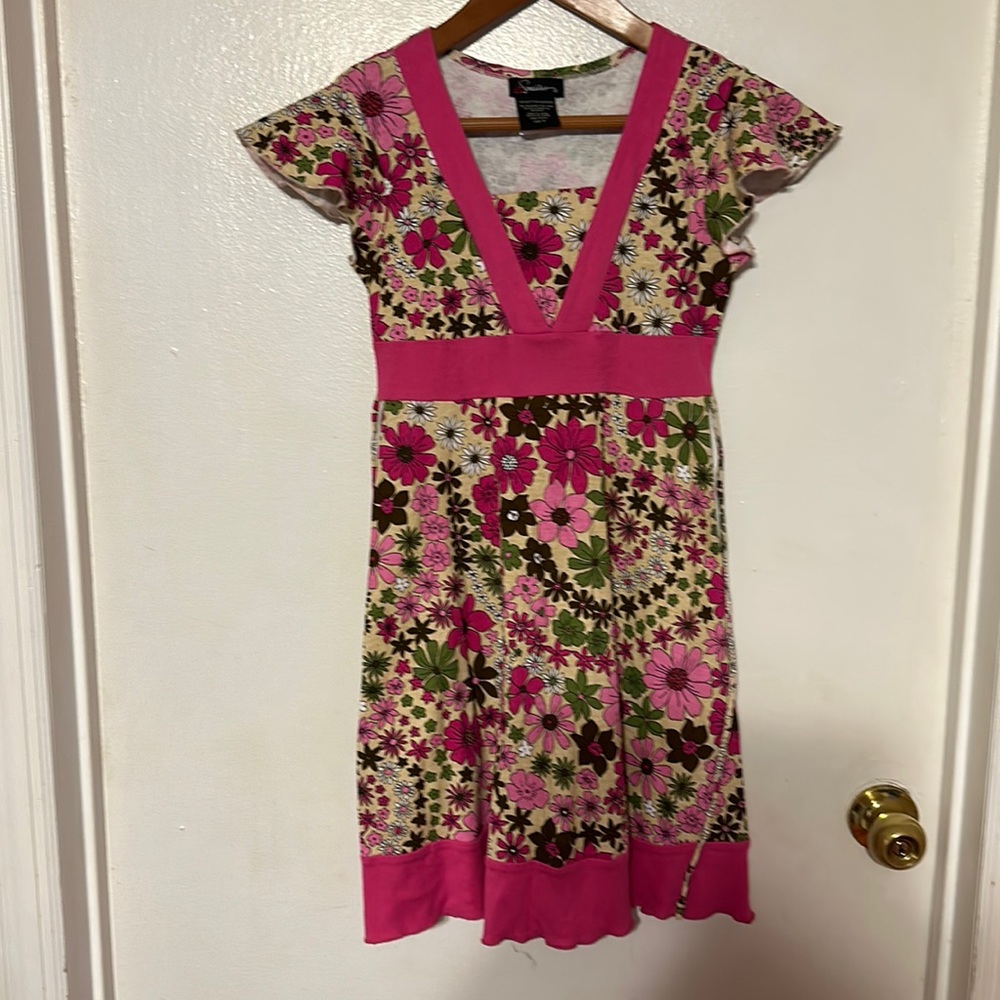 NWOT SPEECHLESS BEAUTIFUL FLORAL DRESS SIZE M 100% COTTON